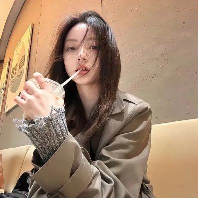 恐怖蜡像馆封面